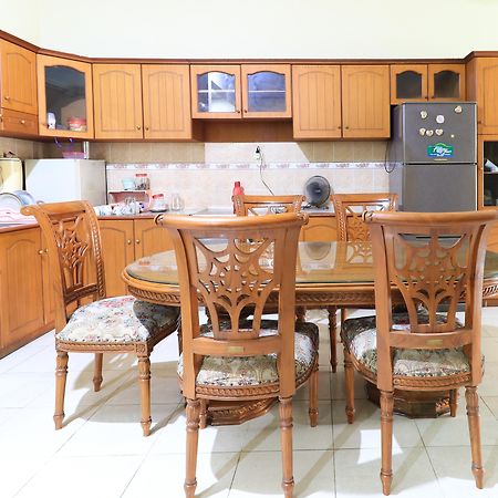 Guest House Samarinda Zewnętrze zdjęcie
